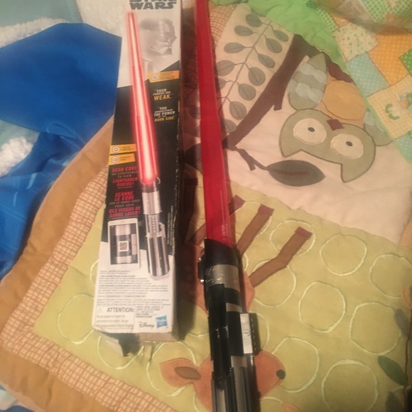 BOYS Toddler👦 Mystery Box Sz 2-4📦 variety of toys / games clothes etc - Picture 8 of 17